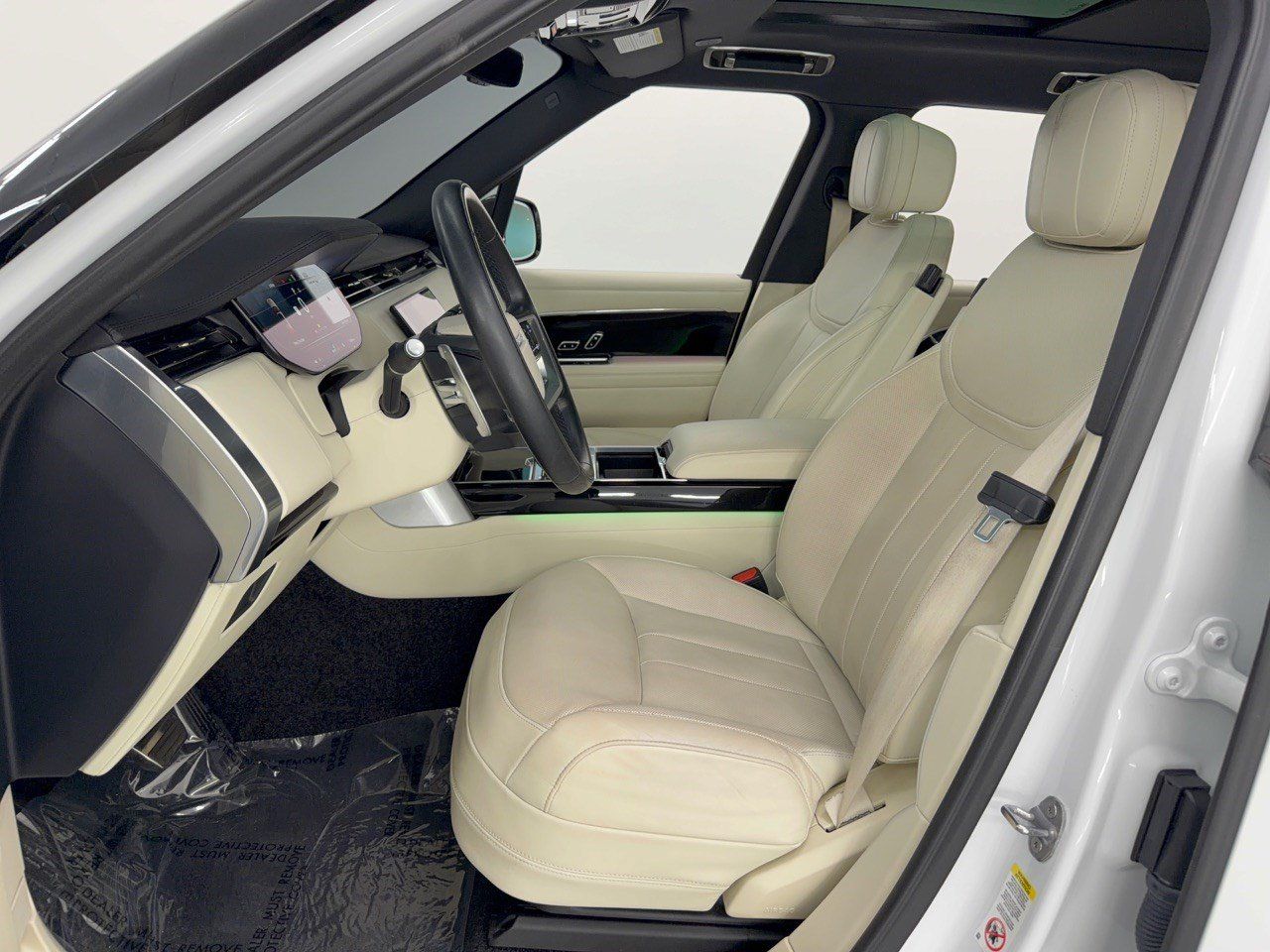 Used 2023 Land Rover Range Rover SE AWD/4WD image 5