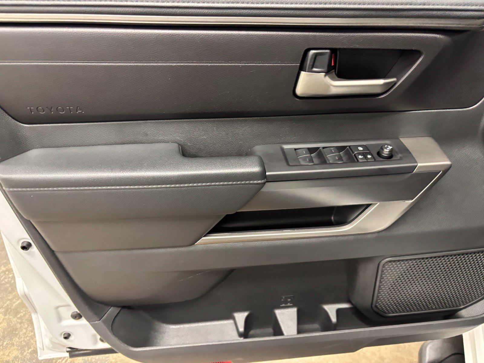 Used 2024 Toyota Tundra SR5 RWD image 17