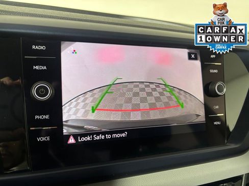 Used 2022 Volkswagen Taos SE image 19