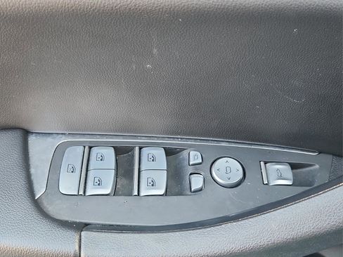 Used 2023 BMW X3 sDrive30i w/ M Sport Package image 25