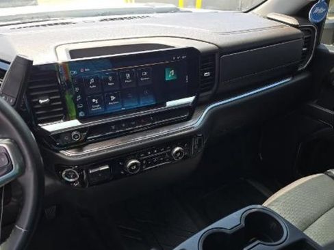 Used 2024 Chevrolet Silverado 2500 LTZ AWD/4WD image 9