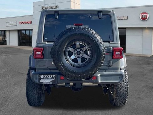 Used 2019 Jeep Wrangler Unlimited Sahara w/ Quick Order Package 24M Moab AWD/4WD image 6