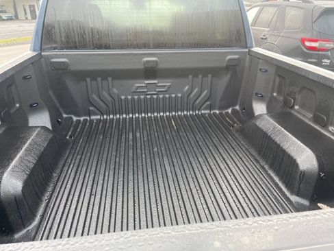 Used 2023 Chevrolet Silverado 1500 LT image 32