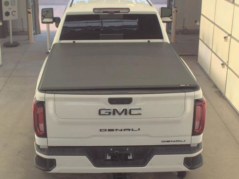 Used 2020 GMC Sierra 2500 Denali w/ Denali Ultimate Package AWD/4WD image 4