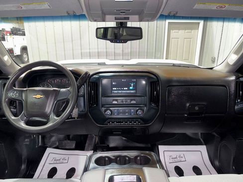 Used 2018 Chevrolet Silverado 2500 W/T w/ Snow Plow Prep Package AWD/4WD image 17