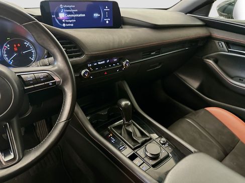 Used 2024 MAZDA MAZDA3 s image 26