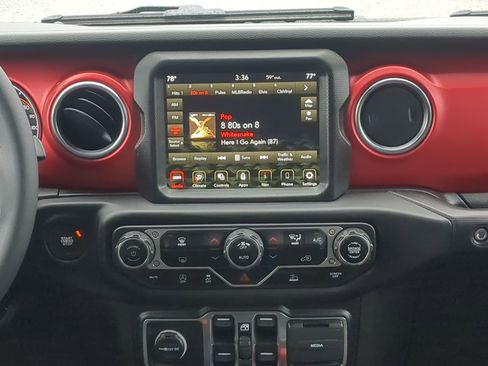 Certified 2023 Jeep Gladiator Rubicon image 16