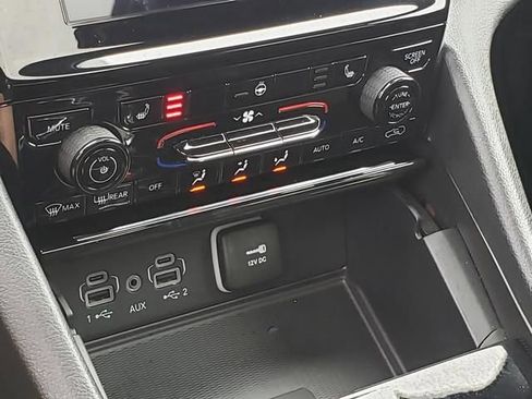 Used 2024 Jeep Grand Cherokee Altitude image 26