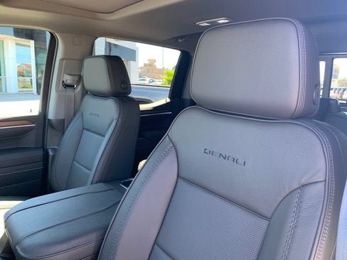 New 2026 GMC Sierra 1500 Denali w/ Technology Package AWD/4WD image 22