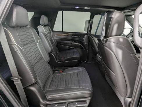Used 2021 Cadillac Escalade Premium Luxury Platinum AWD/4WD image 22