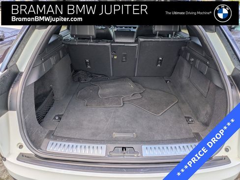 Used 2021 Land Rover Range Rover Velar R-Dynamic S image 17