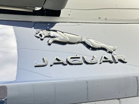 Used 2025 Jaguar F-PACE R-Dynamic S image 34