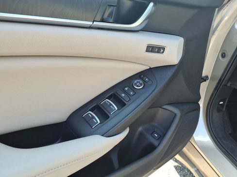 Used 2020 Honda Accord EX-L image 15