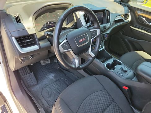 Used 2019 GMC Terrain SLE w/ Driver Convenience Package FWD image 3