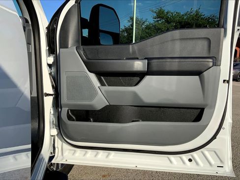 Used 2025 Ford F250 XL w/ STX Appearance Package image 23