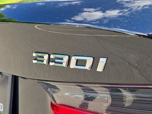 Used 2023 BMW 330i xDrive Sedan w/ Driving Assistance Package AWD/4WD image 31