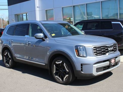 Used 2024 Kia Telluride S w/ S Sunroof Package AWD/4WD image 1