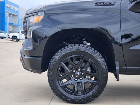New 2026 Chevrolet Silverado 1500 Custom Trail Boss w/ LPO, Dark Essentials Package AWD/4WD image 12