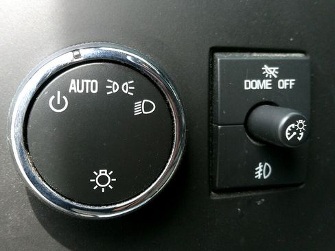 Used 2013 GMC Sierra 1500 SLE w/ Power Tech Package image 15