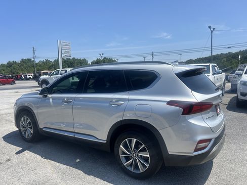Used 2019 Hyundai Santa Fe FWD image 4