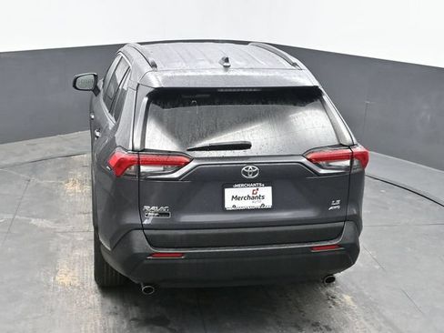 Used 2021 Toyota RAV4 LE w/ Carpet Mat Package (TMS) AWD/4WD image 32