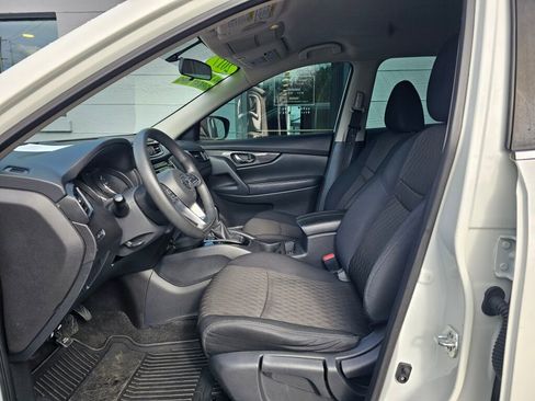 Used 2017 Nissan Rogue S AWD/4WD image 20