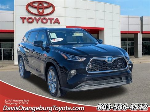 Certified 2022 Toyota Highlander Limited image 1