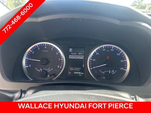 Used 2019 Toyota Highlander Plus AWD/4WD image 24