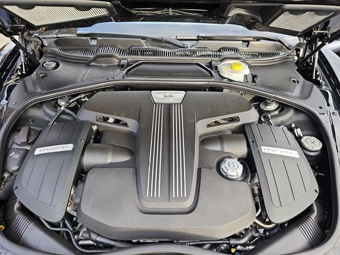 Used 2014 Bentley Continental GT image 33