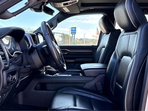 Used 2019 RAM 1500 Limited image 15