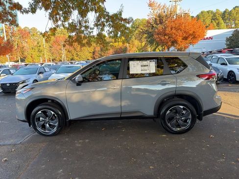 New 2026 Nissan Rogue SV image 4