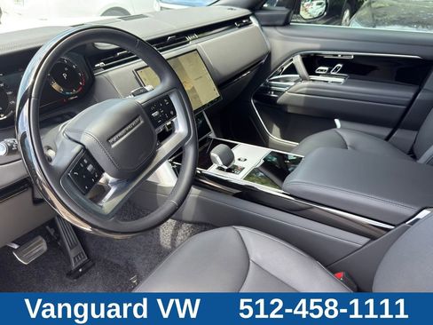 Used 2025 Land Rover Range Rover SE AWD/4WD image 10