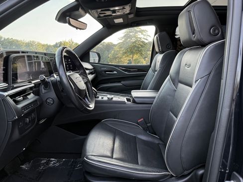 Used 2023 Cadillac Escalade ESV Sport image 36