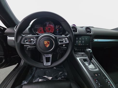 Used 2018 Porsche 718 Cayman S RWD image 14