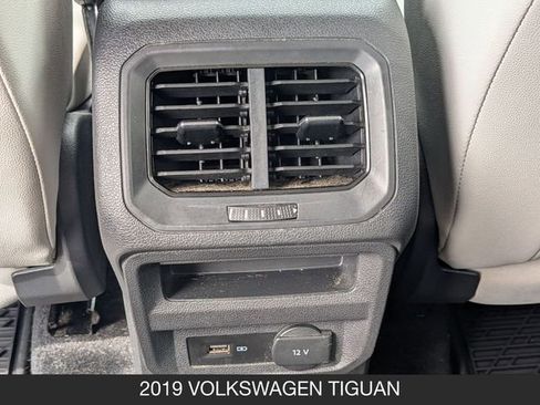 Used 2019 Volkswagen Tiguan SE AWD/4WD image 15