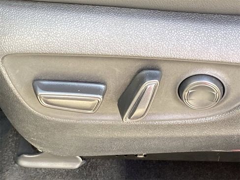 Certified 2025 Toyota Grand Highlander XLE image 23