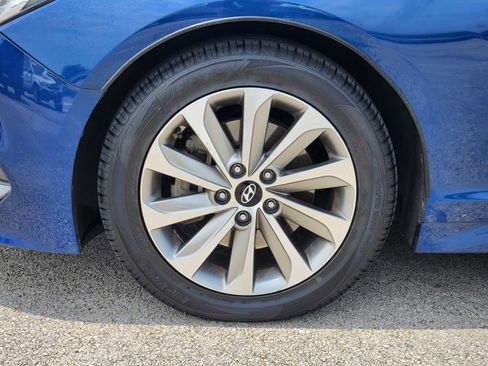 Used 2015 Hyundai Sonata Sport w/ Option Group 04 FWD image 9