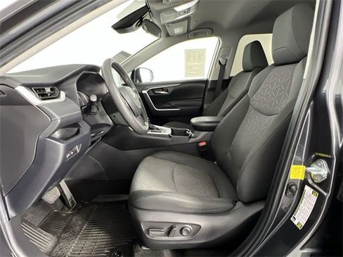 Used 2023 Toyota RAV4 XLE image 19