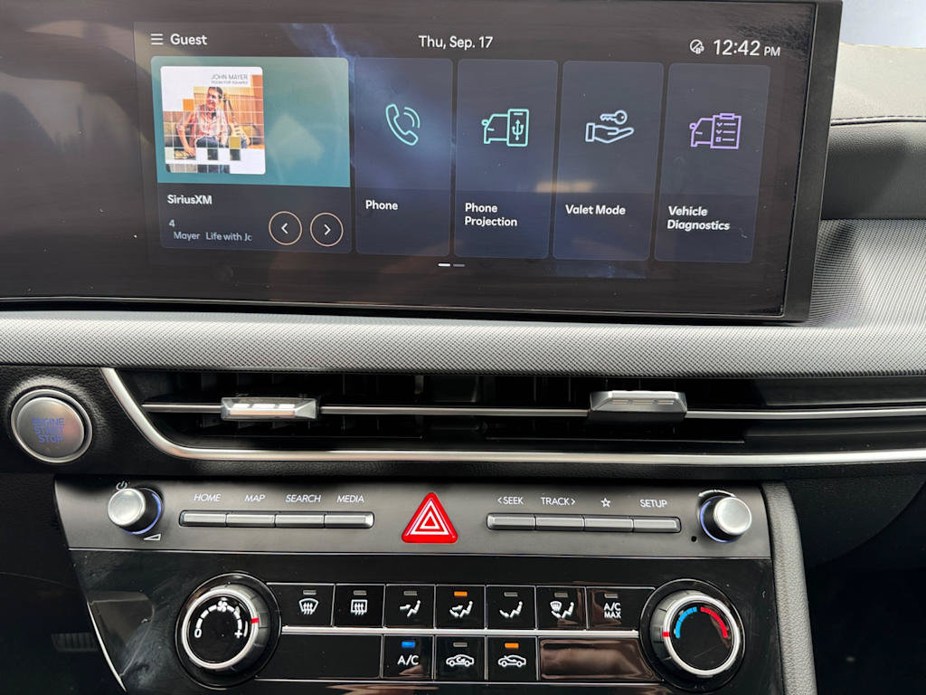 Used 2025 Hyundai Sonata SE FWD image 5