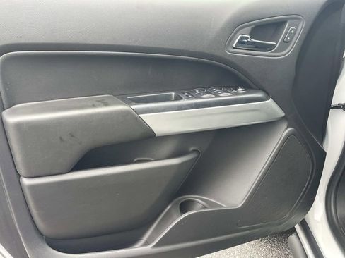 Used 2018 Chevrolet Colorado LT w/ Redline Special Edition image 14