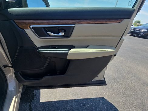Used 2018 Honda CR-V Touring image 32