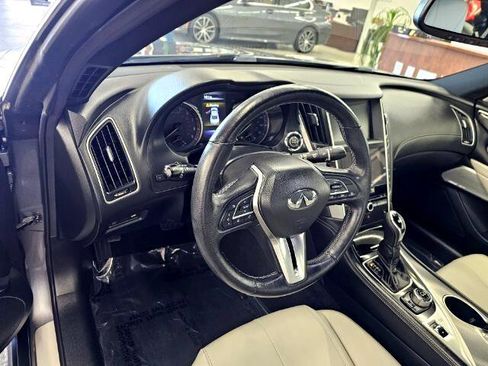 Used 2019 INFINITI Q60 3.0t Luxe w/ Essential Package image 9