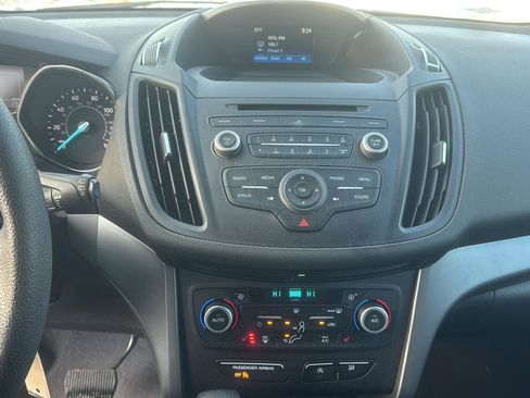 Used 2018 Ford Escape SE image 15