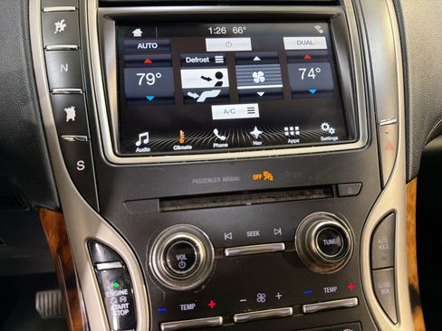 Used 2018 Lincoln MKX Reserve image 20