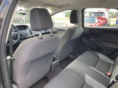 Used 2014 Ford Focus S FWD image 14