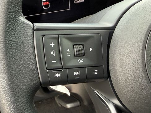 New 2025 Nissan Kicks SV image 20