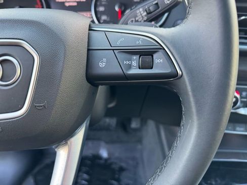 Certified 2025 Audi Q5 2.0T Premium image 19