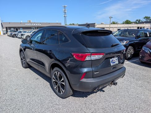Certified 2022 Ford Escape SEL w/ SEL Stealth AWD Package image 5