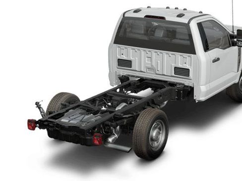 New 2024 Ford F350 XL w/ XL Chrome Package image 3
