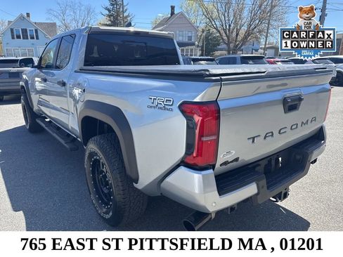Used 2025 Toyota Tacoma TRD Off-Road w/ TRD Off Road Upgrade Package AWD/4WD image 5